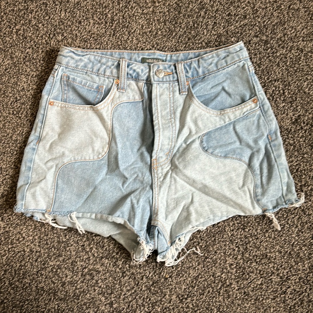 Wild fable, size 4, 100% cotton, Jean shorts